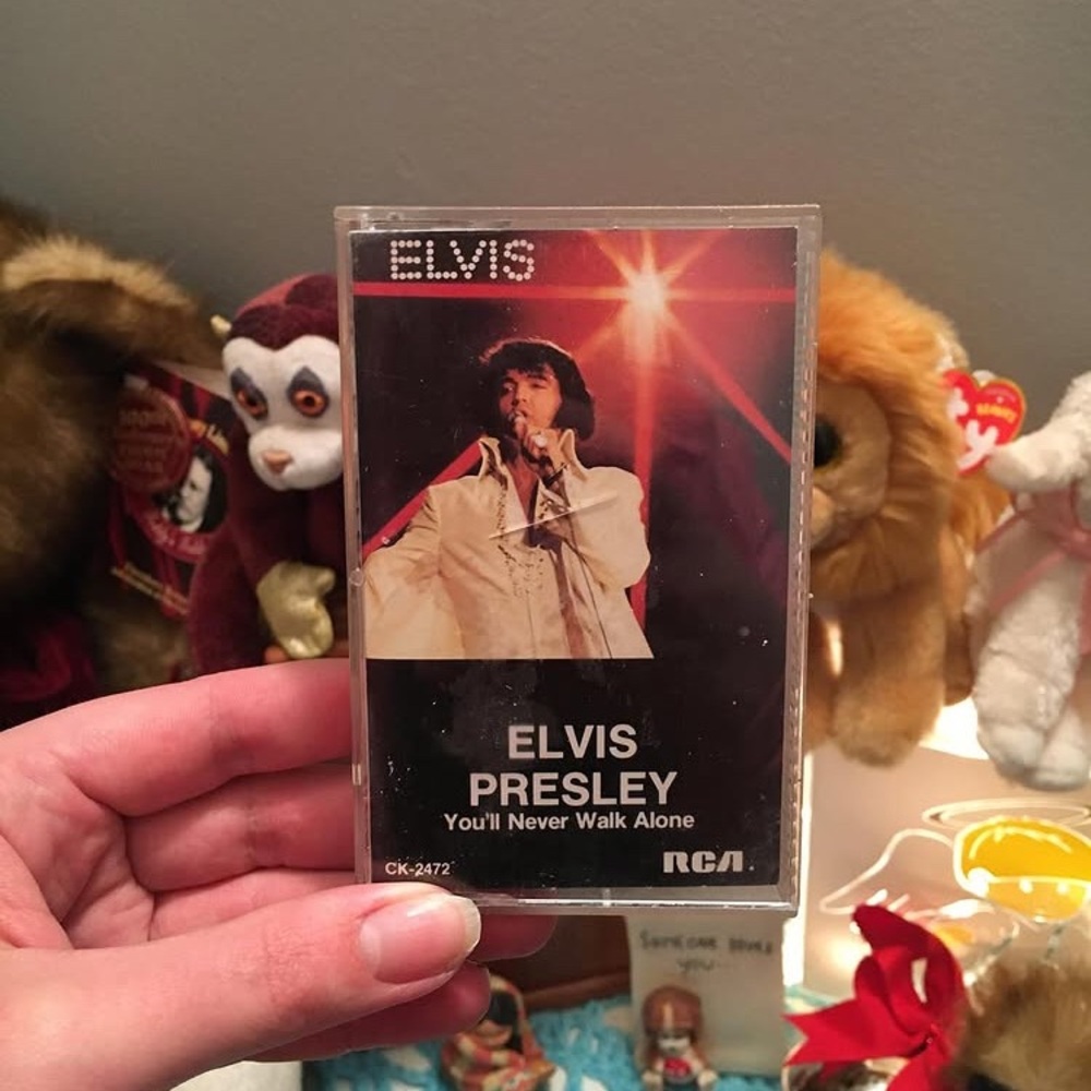 1985 E L V I S cassette